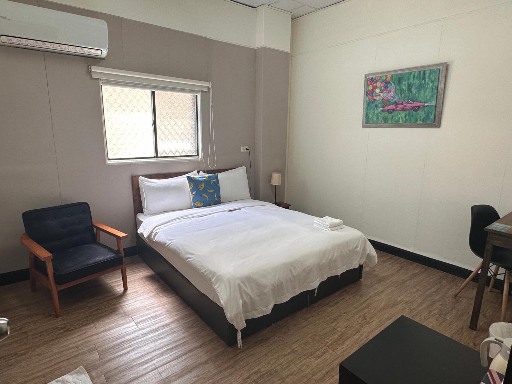 Oc Hostel Tainan Exteriör bild